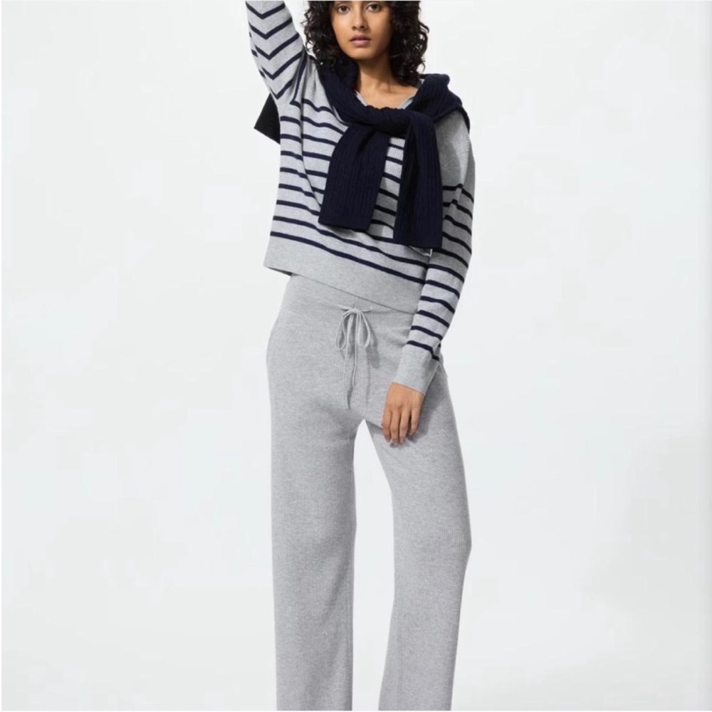 Uniqlo Gray Ribbed High Rise Drawstring Knit Pants Jogger Lounge Sweater XS